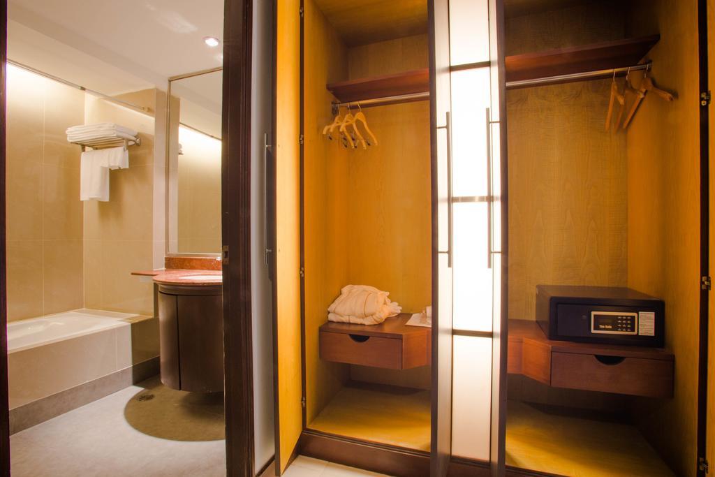 Fortune Hotel Korat- Sha Plus Накхонратчасима Экстерьер фото